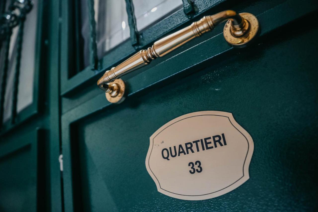 Bnb Quartieri 33 Napoli Eksteriør bilde